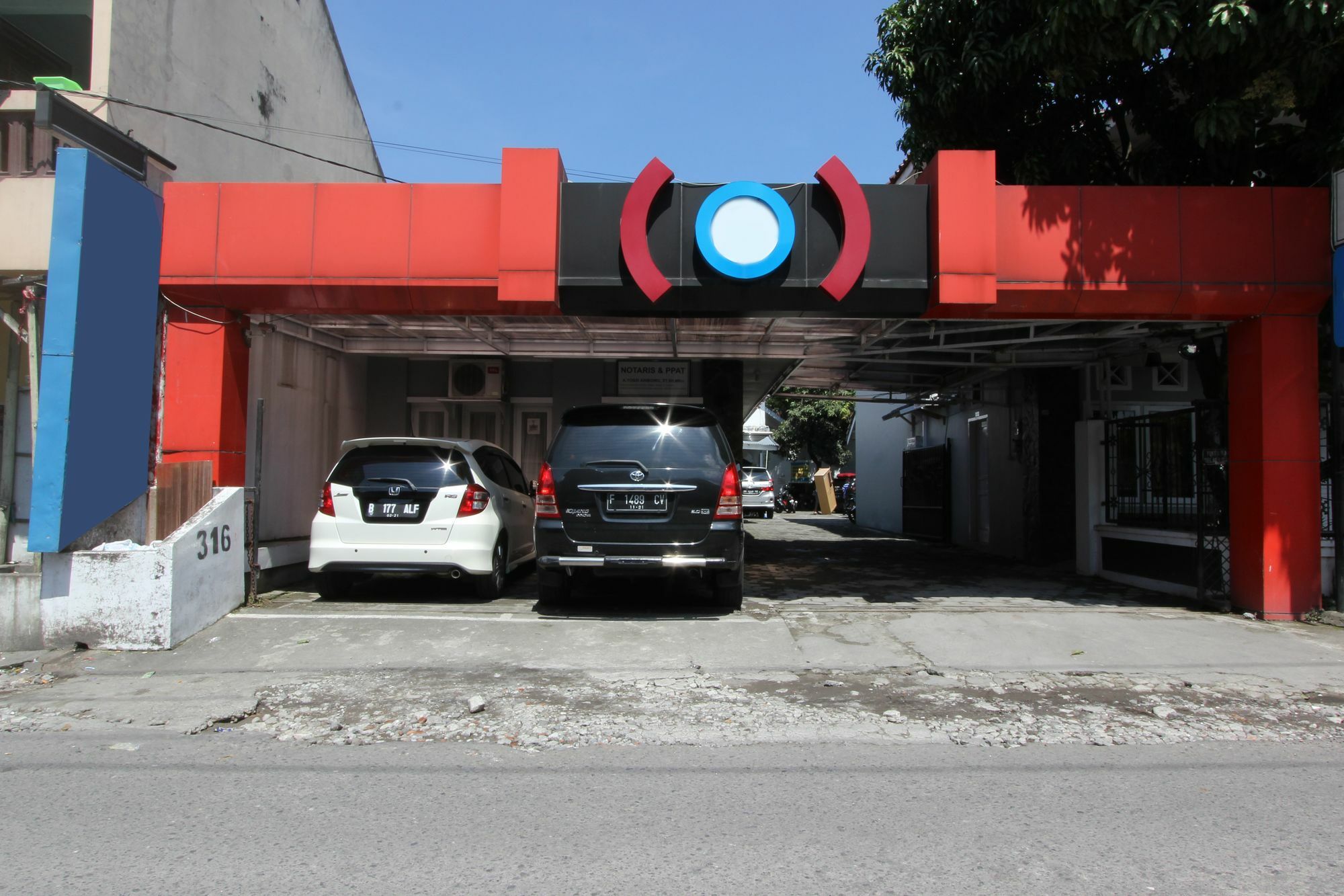 Hotel Reddoorz Near Gejayan Kejayan Esterno foto